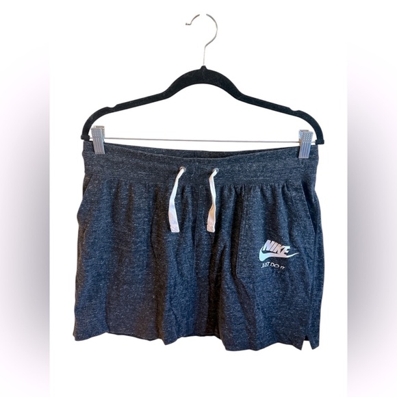 Nike Athletic Skirt Size Large Elastic Waistband Washed Black Side Pockets - Picture 3 of 9